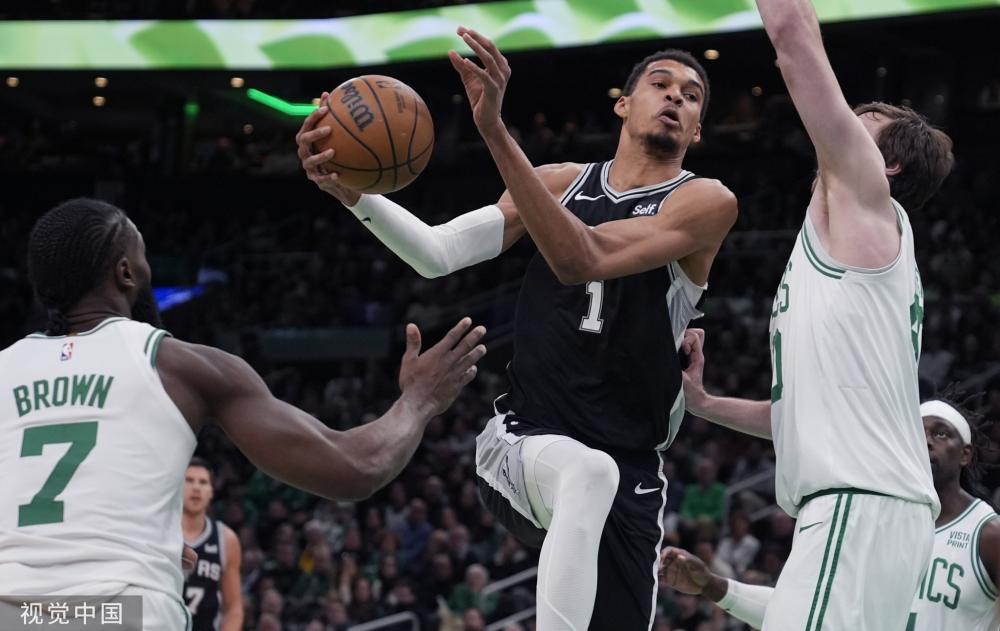 包括兩次英 包括兩次英