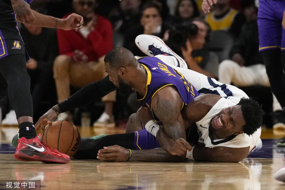 尤其是中场 尤其是中场