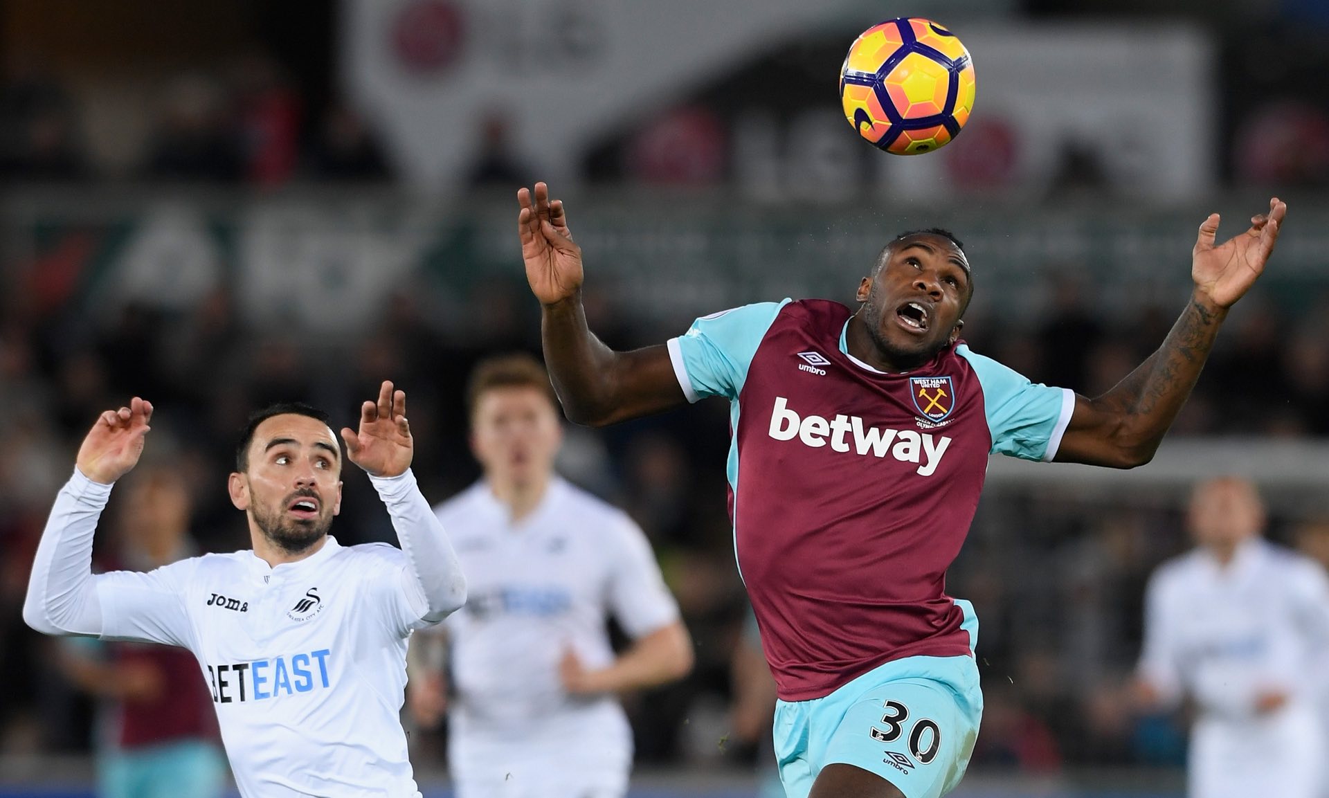 中产生巨大 中产生巨大